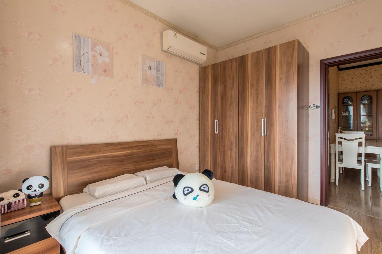 Pandahouse Aparthotel Чънду Екстериор снимка