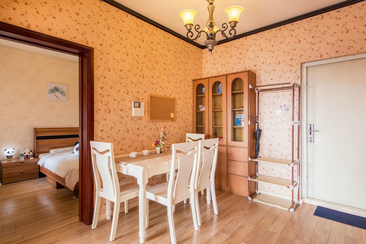 Pandahouse Aparthotel Чънду Екстериор снимка