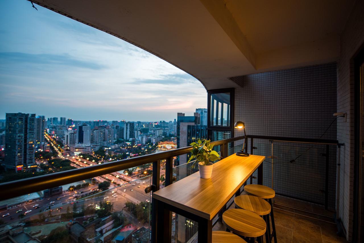 Pandahouse Aparthotel Чънду Екстериор снимка
