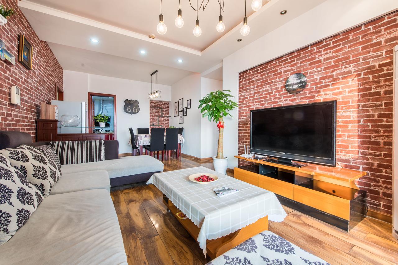 Pandahouse Aparthotel Чънду Екстериор снимка