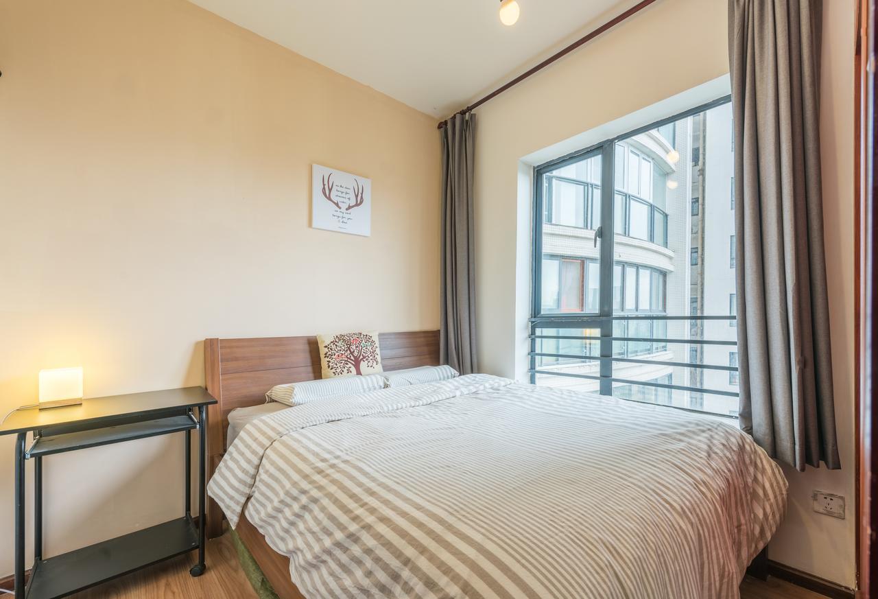 Pandahouse Aparthotel Чънду Екстериор снимка