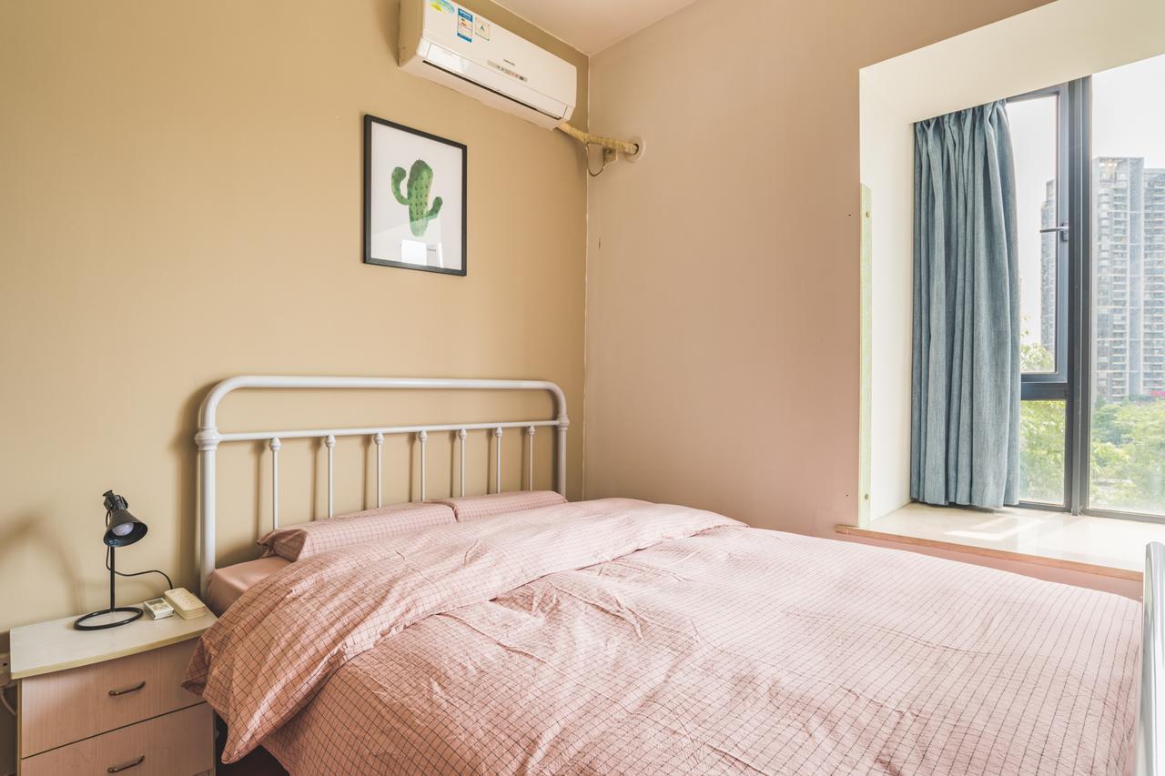 Pandahouse Aparthotel Чънду Екстериор снимка